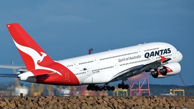 máy bay hãng Qantas