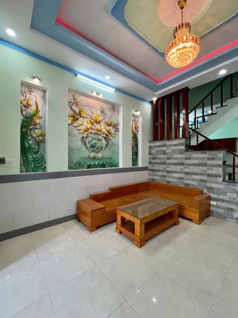 NHÀ ĐẸP DĨ AN – GẦN SÂN VẬN ĐỘNG – SỔ RIÊNG – CHỈ 4,55 TỶ (TL)