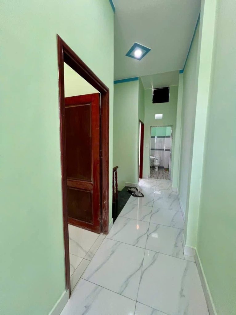 NHÀ ĐẸP DĨ AN – GẦN SÂN VẬN ĐỘNG – SỔ RIÊNG – CHỈ 4,55 TỶ (TL)